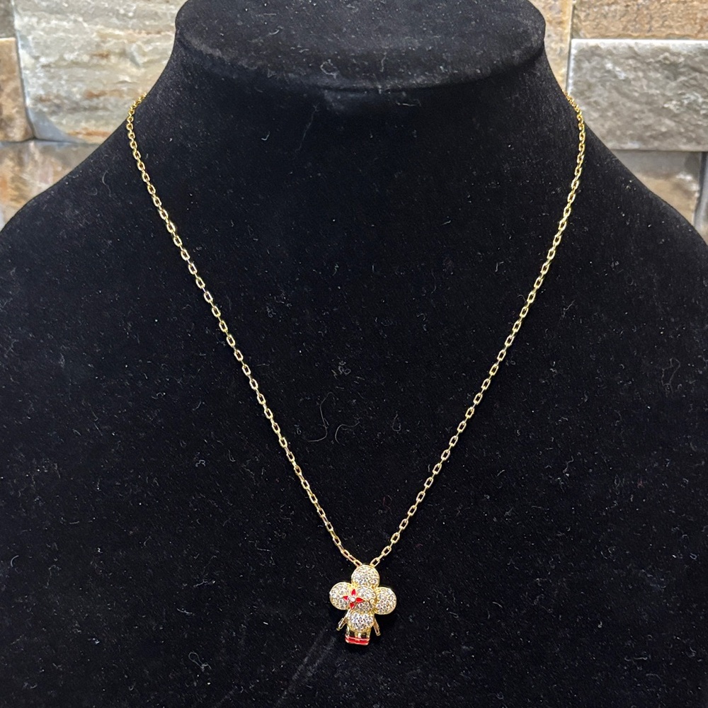Elegant Gold Crystal Vivi Pendant Necklace